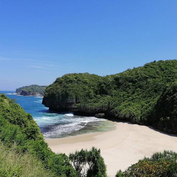 Pantai Greweng Gunung Kidul Yogyakarta