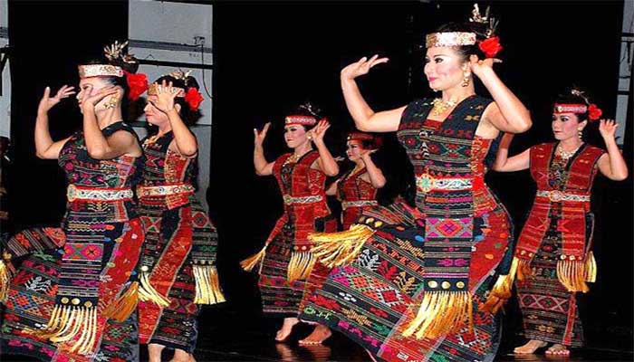 Tari Adat Tradisional Sumatera Utara Sering Jalan