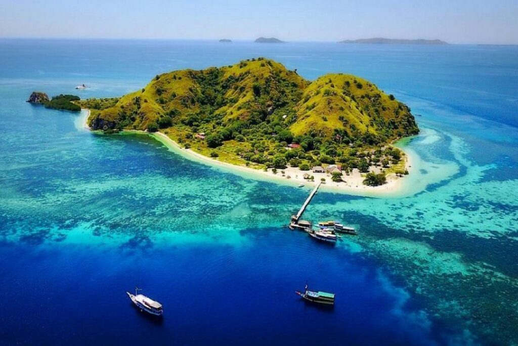 Tempat Snorkeling Di Labuan Bajo Paling Indah Sering Jalan