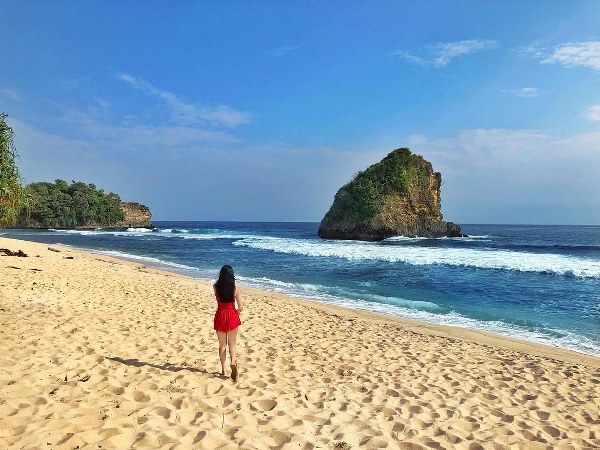 Pantai Ngudel Malang Jawa Timur