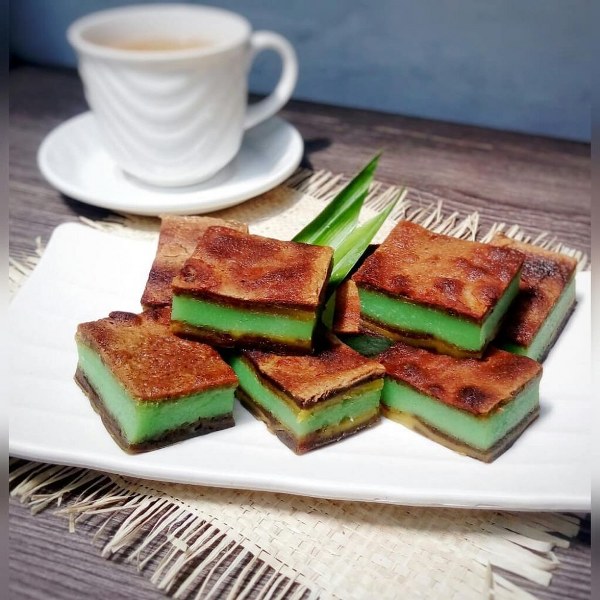 Kue putri kandis