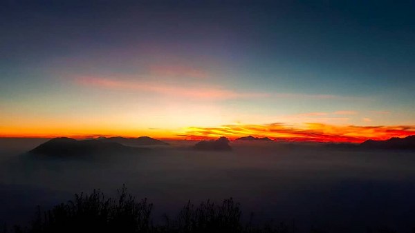 sunrise Gunung Panderman