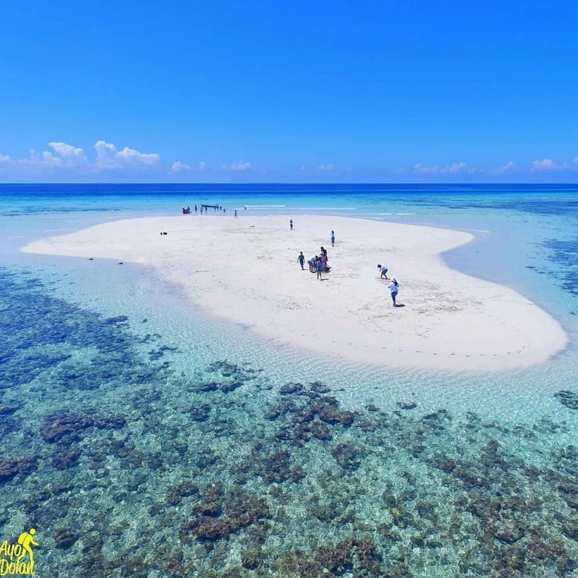 5 Pulau Terindah di Sulawesi Utara - Sering Jalan