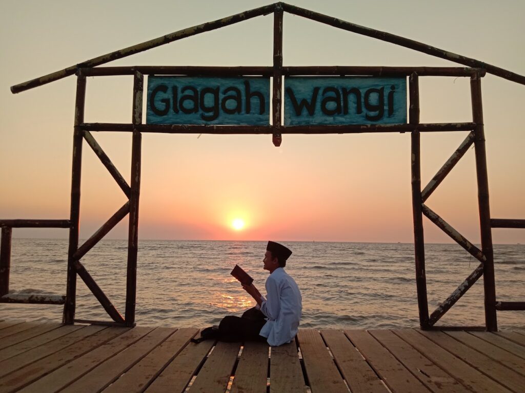 senja di Pantai Glagah Wangi Istambul