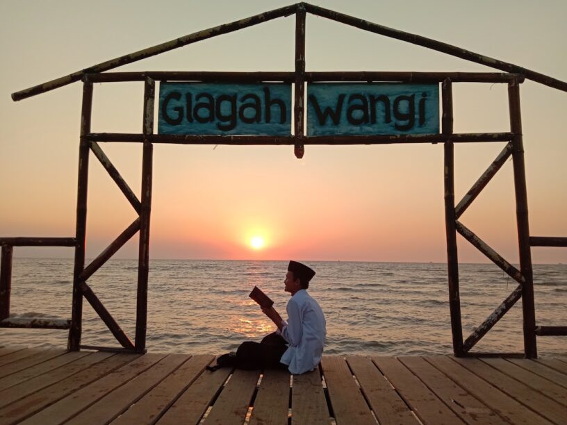 senja di Pantai Glagah Wangi Istambul 