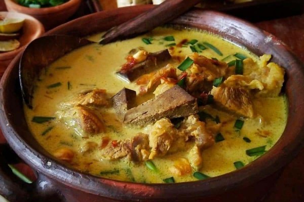 Kuliner Cirebon Empal Gentong