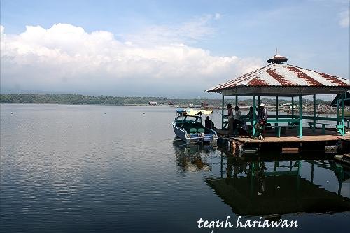 Danau ranu grati Danau ranu grati