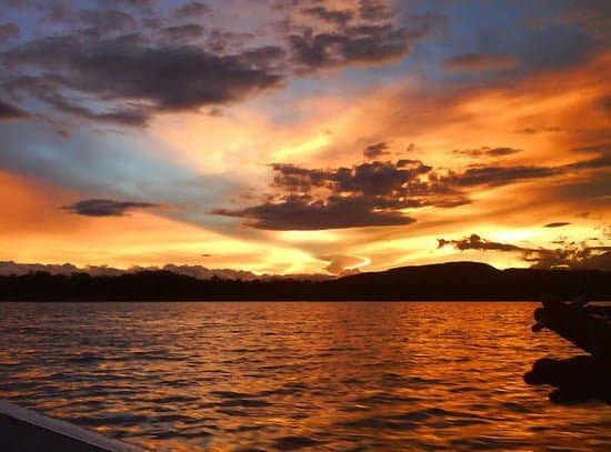 Ada Apa di Waduk Cirata Purwakarta? Ini Infonya 2