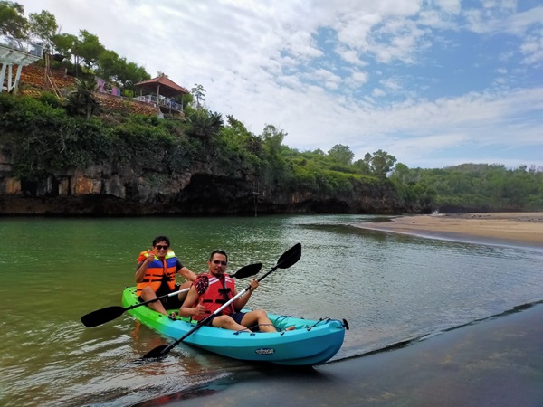 Pantai Ngiroboyo