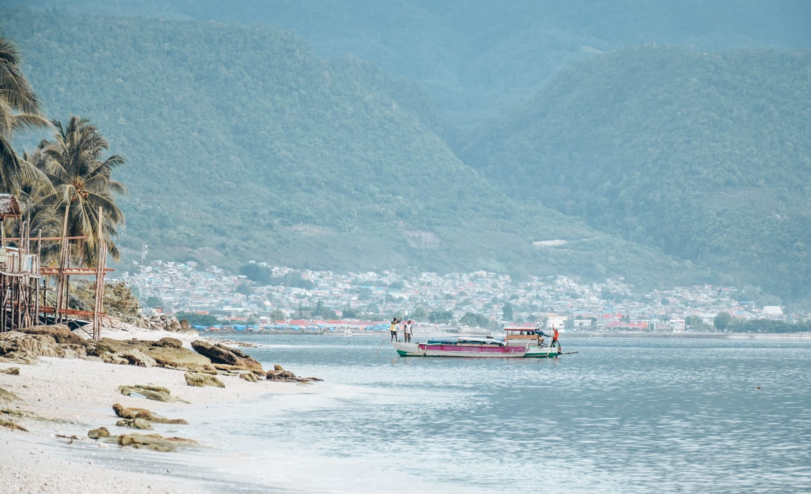 Pantai Kilo Lima luwuk bangai
