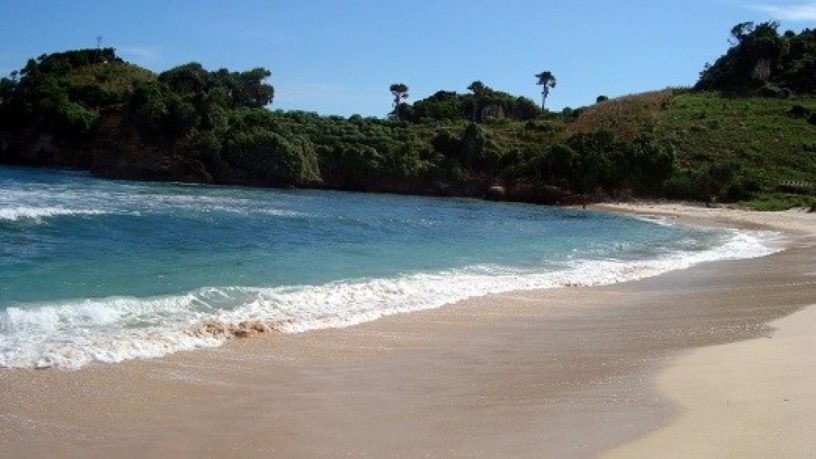 Pantai Serang Blitar, Wisata Alam Terbaik Akhir Pekan 1