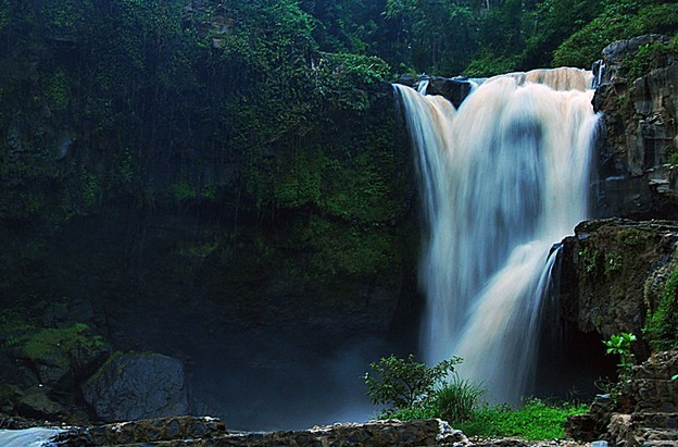 Air Terjun Long Pin