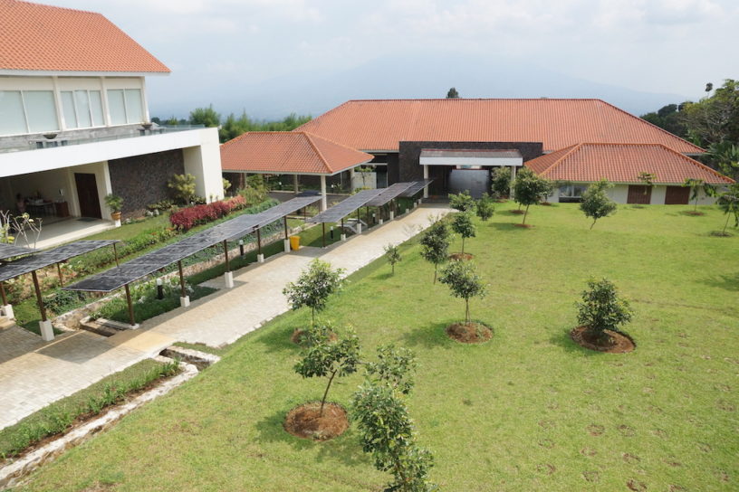 villa bukit pancawati bogor