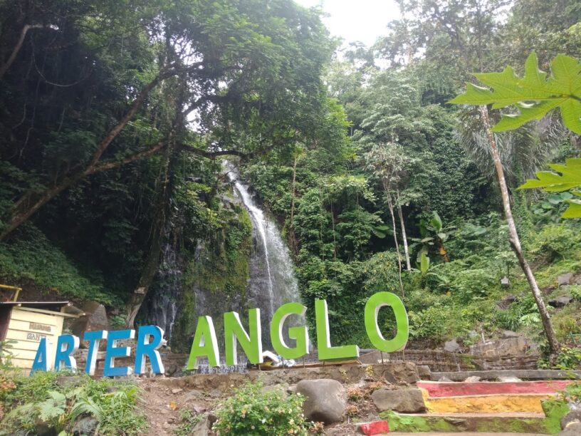 Air Terjun Anglo