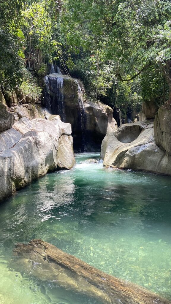 Air Terjun Nyarai di Padang Pariaman