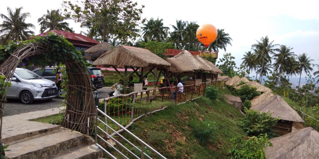 Wisata Bukit Sakura Kemiling Lampung 3