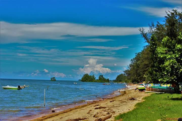 Pantai Teluk Lombok di Kota Sangatta Kutai timur