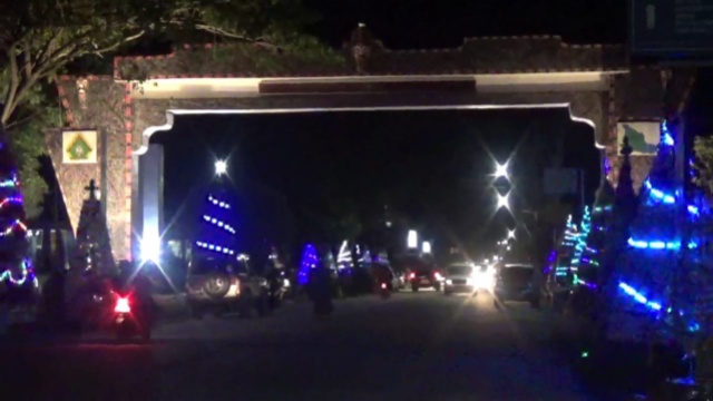 Suasana malam di kota Pangururan