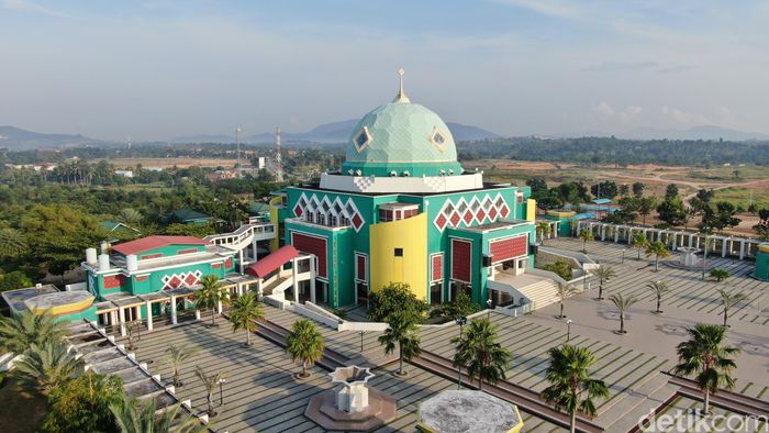 Tempat Wisata di Tanjung Balai Karimun, Masjid Agung Karimun