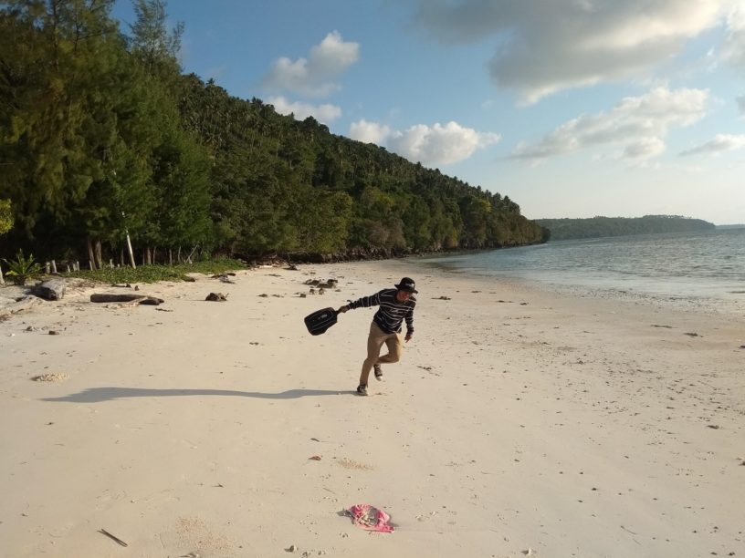 Pantai Boneoge Tempat Wisata di Donggala