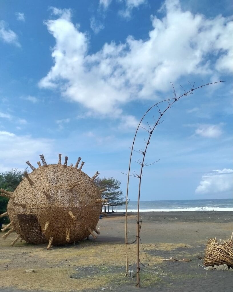 Harga Tiket Pantai Trisik Kulon Progo Dan Rutenya - Sering Jalan