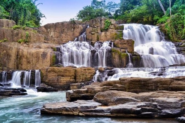 Air Terjun Parangloe : idntimes.com