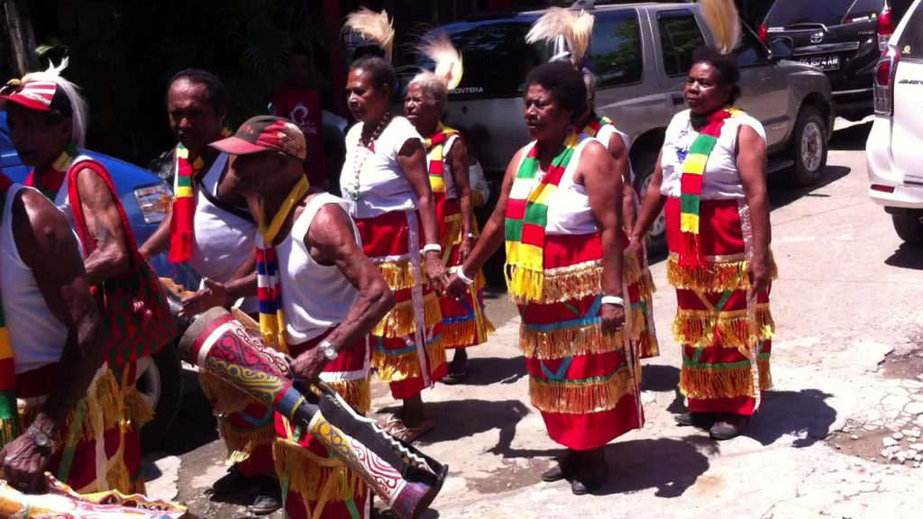 budaya Kota Botawa Kabupaten Waropen