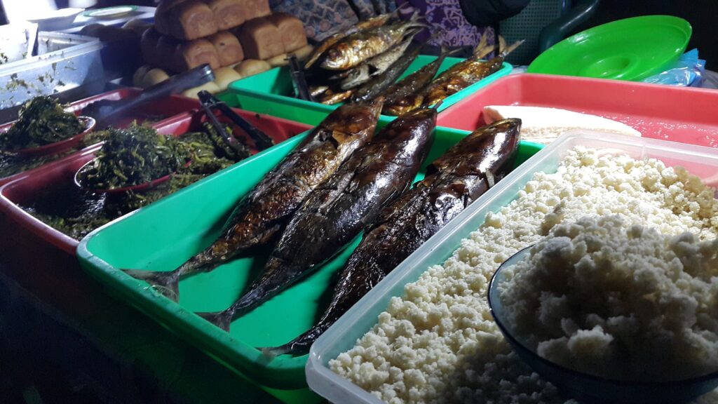 kuliner pasar kota tua kei