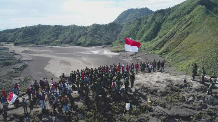 pendakian Gunung Dukono di halmahera