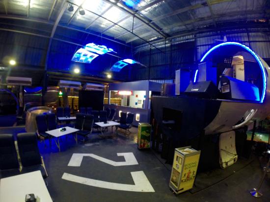 The Captain Urban Lounge, Wisata kuliner Unik Berkonsep Pesawat Terbang 1