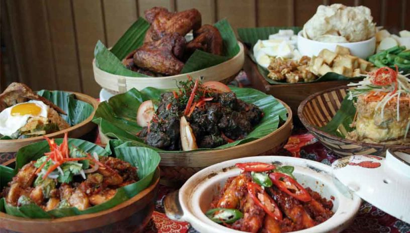 6 Kuliner dan Makanan Khas Lubuk Sikaping Kabupaten Pasaman Foto:mytrip123.com