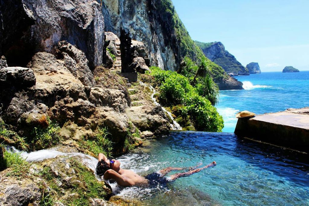 Air terjun peguyangan