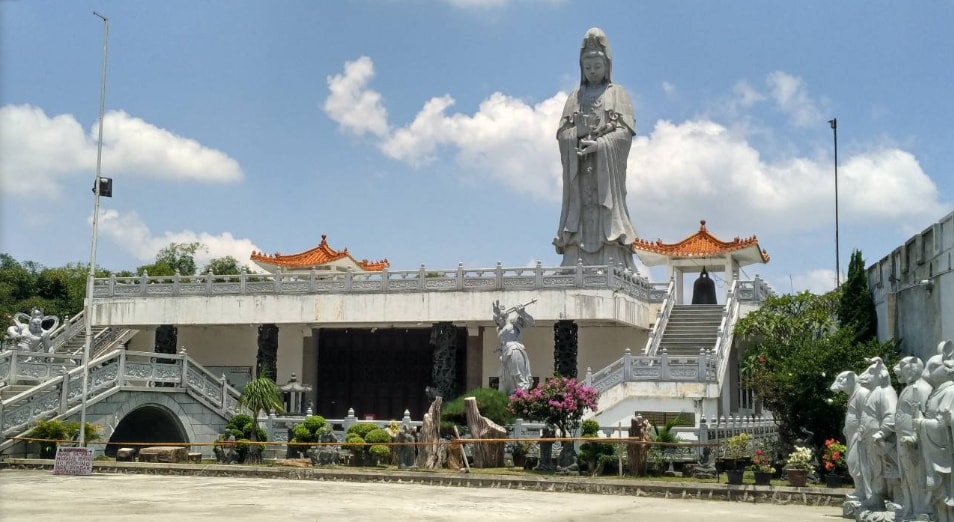 Patung Dewi Kwan Im Di Vihara Avalokitesvara, Patung Dewi Kwan Im di Indonesia