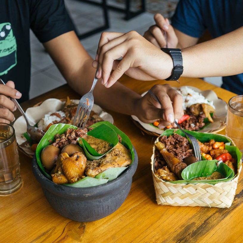 Gudeg Yu Djum. Tempat Makan Gudeg di Yogyakarta - Foto: instagram / gudegyudjum
