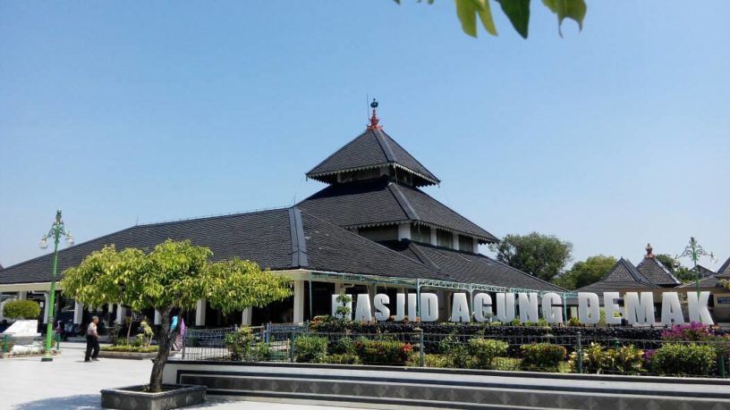 5 Masjid Bersejarah Di Indonesia Sering Jalan 5384