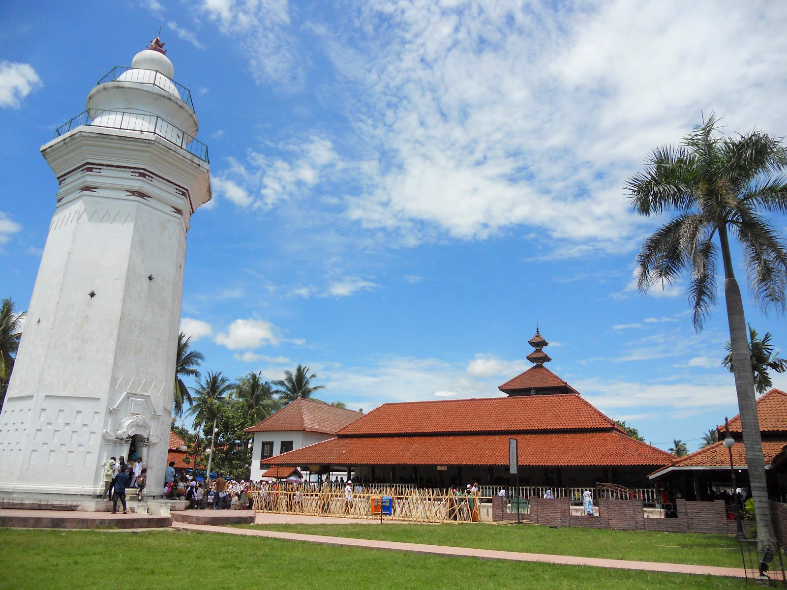 5 Masjid Bersejarah Di Indonesia - Sering Jalan