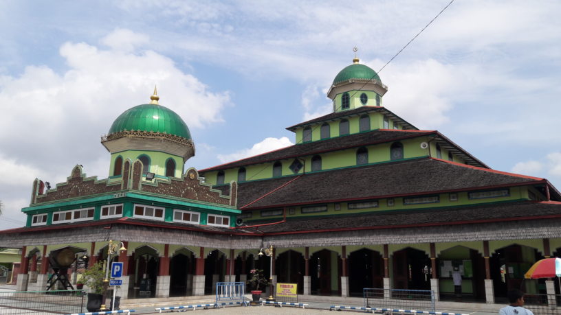 Masjid Jami Sungai Jingah atau Masjid Jami Banjarmasin. Foto: Google Maps / Hery Syahrir