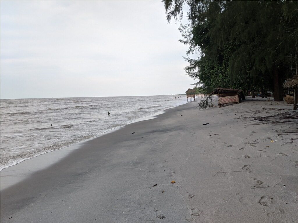 Pantai Putra Deli