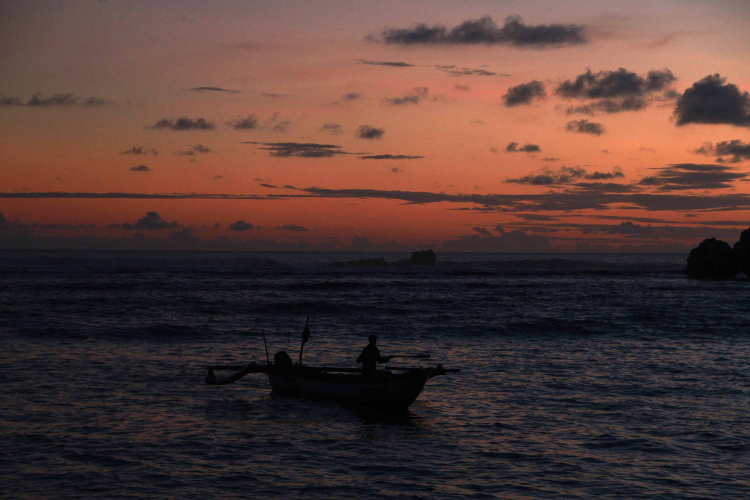 Senja di Pantai Kondang Merak