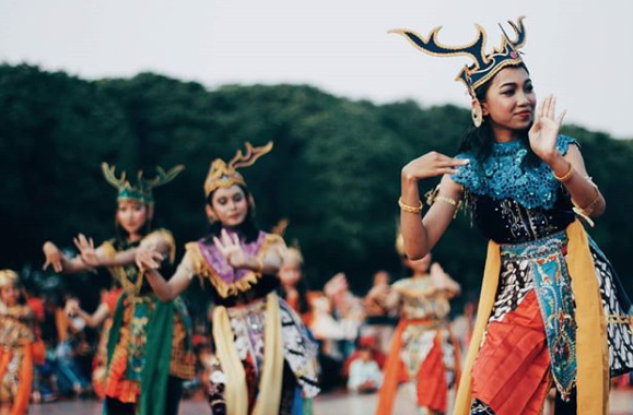 Tari Kijang Berasal Dari Jawa Barat Inilah Sejarah Dan Maknanya Sering Jalan