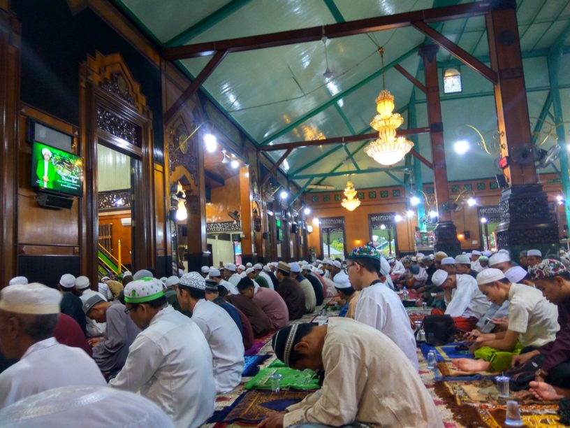 Daya Tarik Masjid Jami Sungai Jingah Di Banjarmasin Sering Jalan