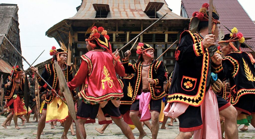 Tari Adat Fataele Nias