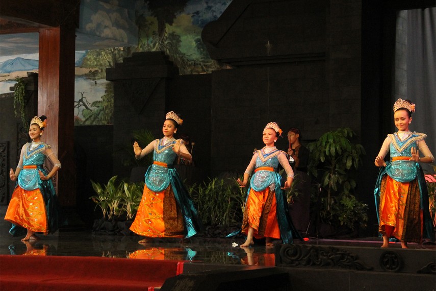 Tari Petik Pari