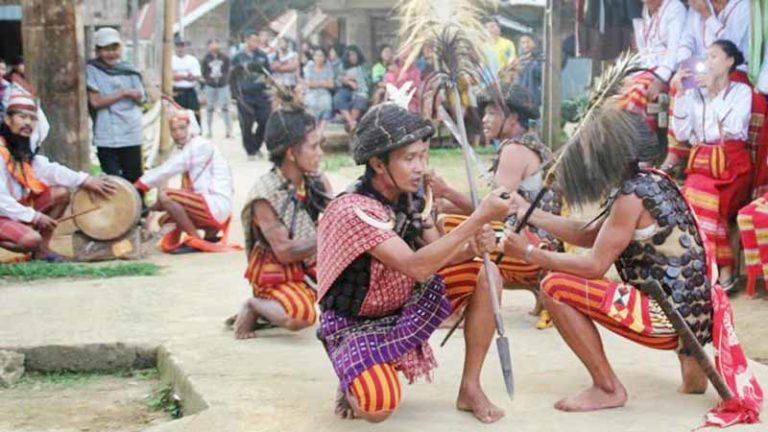 Tari Salabose Daeng Poralle, AsalUsul dan Makna Sejarah Sering Jalan