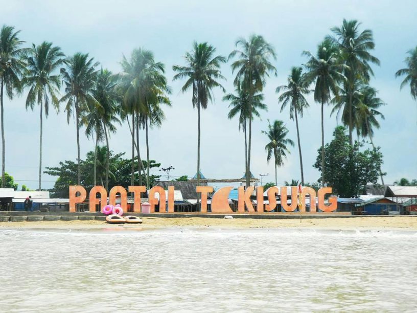 Pantai Takisung, Wisata Andalan Di Tanah Laut - Sering Jalan