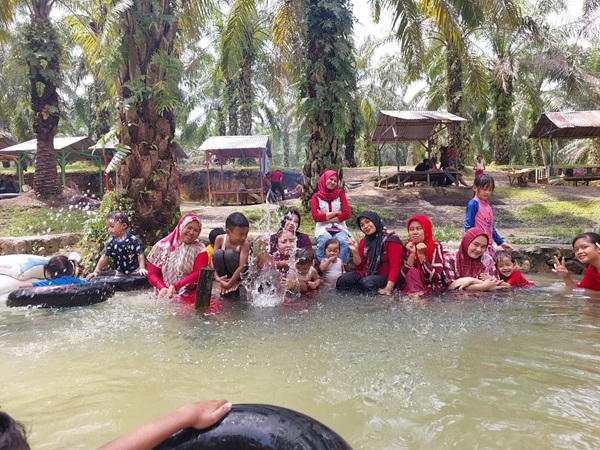 Wisata Alam Pantai Geger