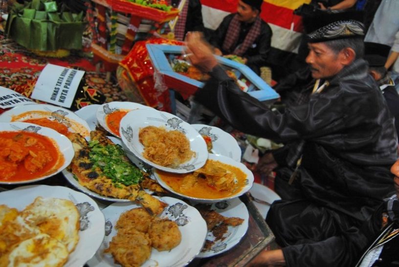 Makanan Khas Bukit Tinggi