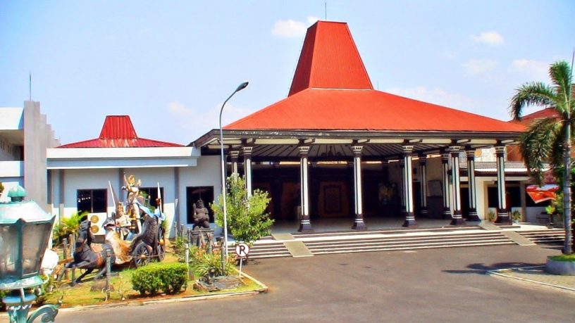 Museum Ronggowarsito Semarang Pesona Wisata Menarik 2020 Sering Jalan