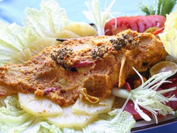 Na Tinombur, Makanan Khas Balige