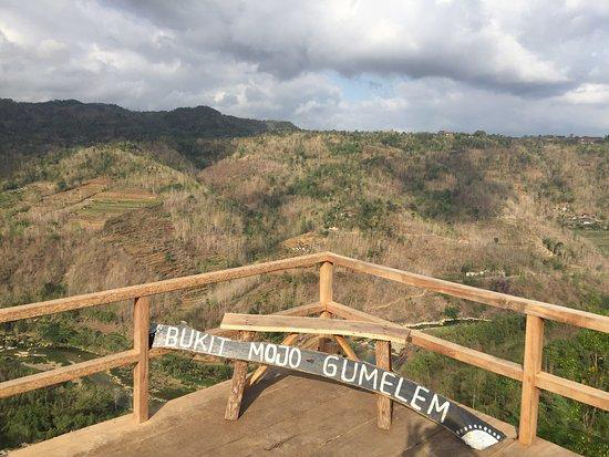 Bukit Mojo Gumelem